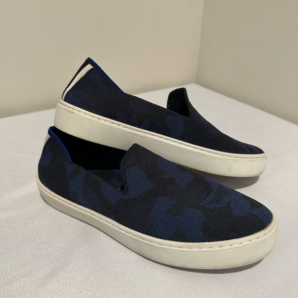 Rothy’s Women’s The Original Slip-On Sneaker Navy Camo Size 7